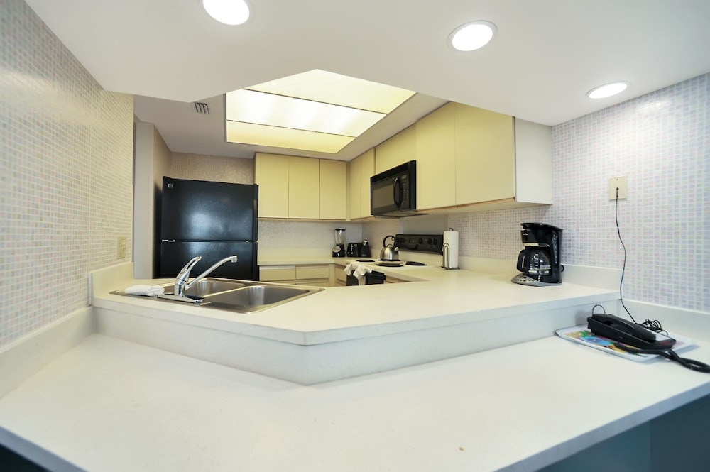 Oceanique Resort by Capital Vacations 36/48