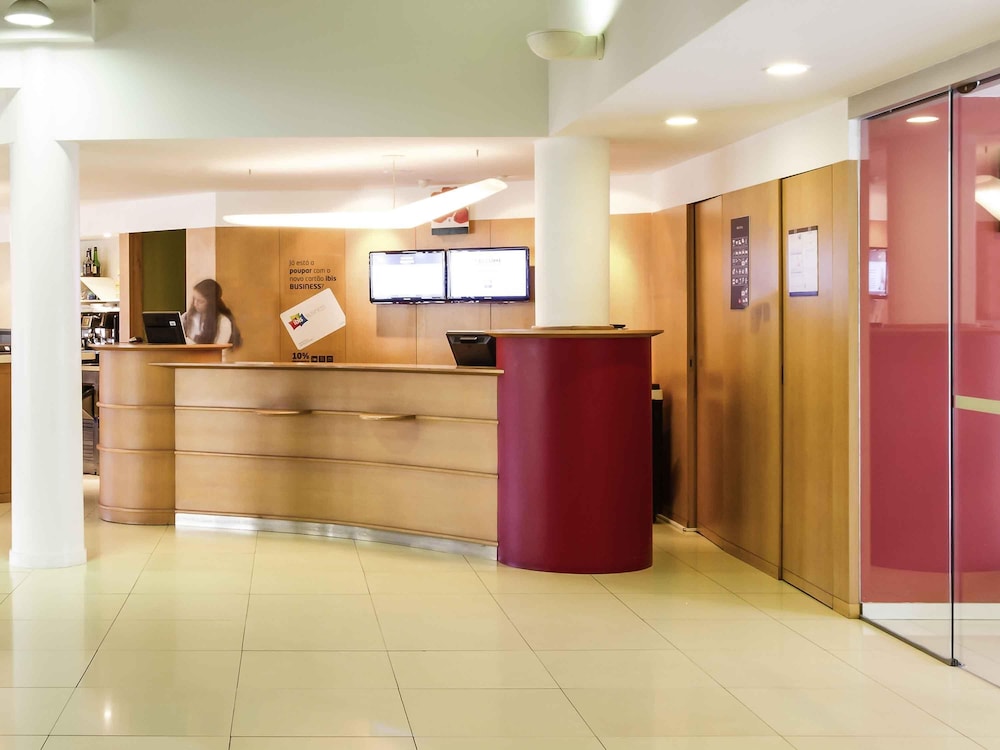 Ibis Setubal 7/48