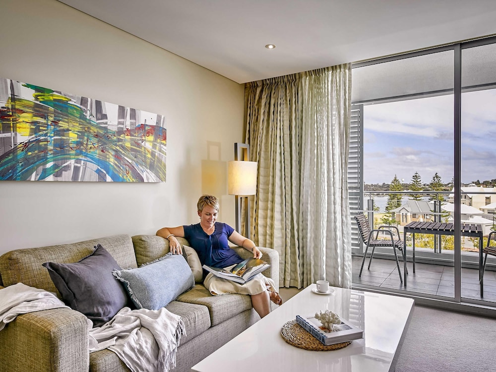 The Sebel Mandurah 28/45