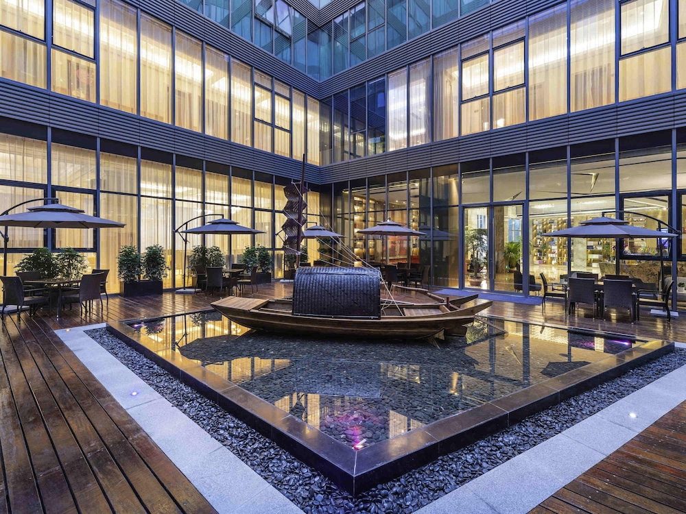 Mercure Kunshan MIXC Hi-tech 36/56