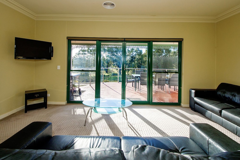 Yarrawonga Mulwala Golf Club Resort 52/86