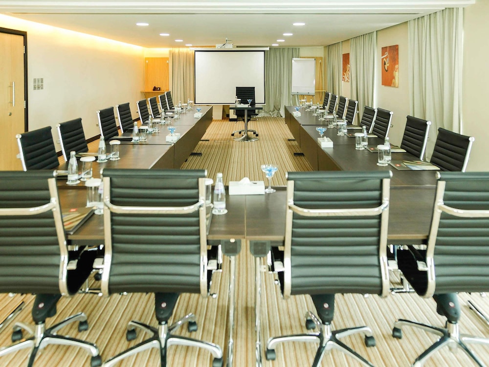 Ibis Seef Manama 62/69