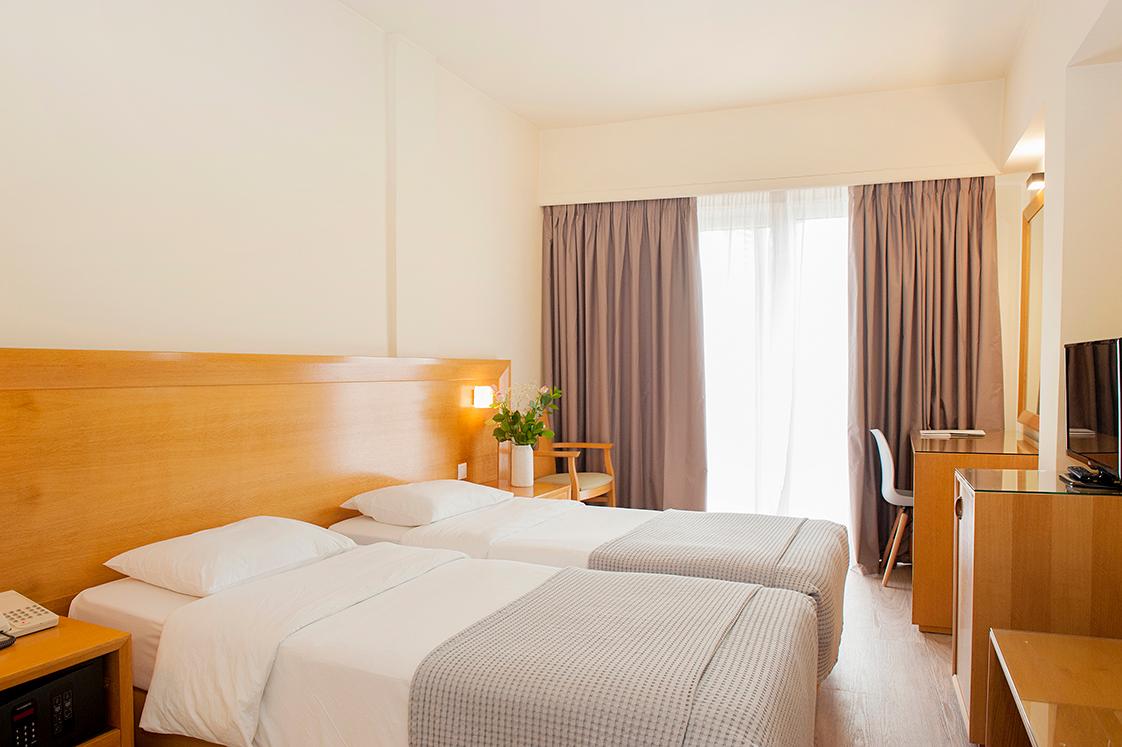 Room, Double or Twin Bed
