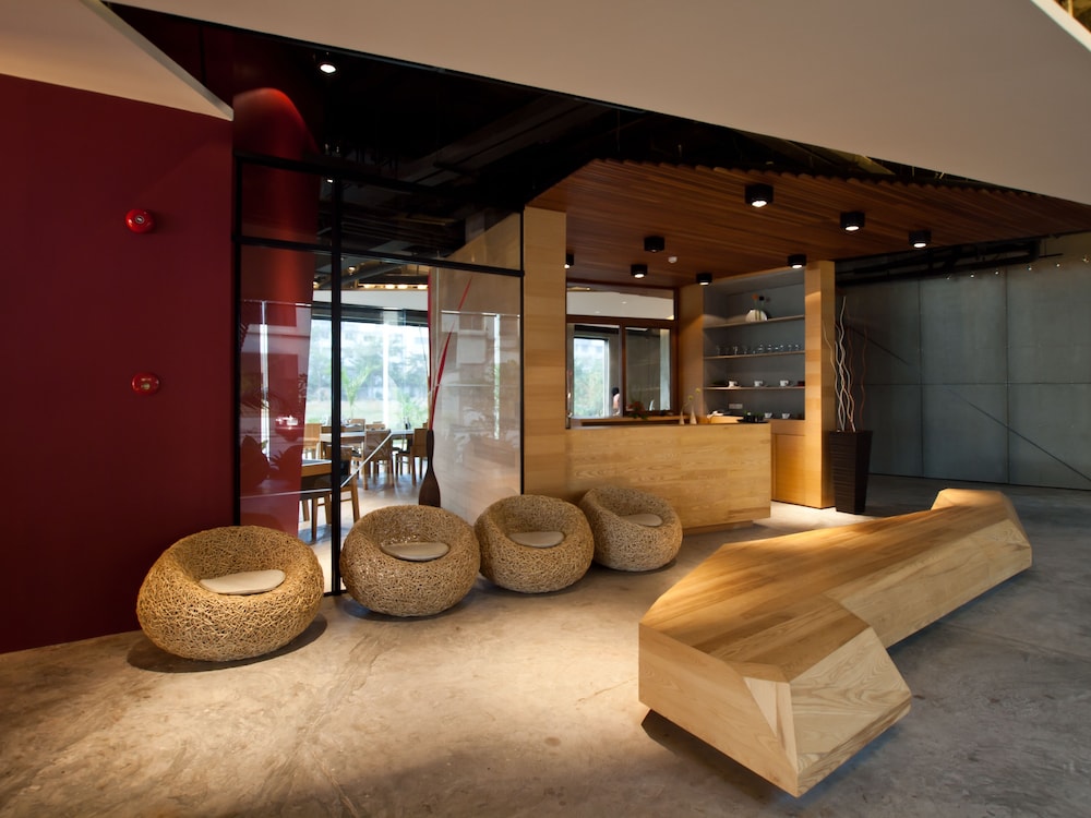 The Now Hotel 30/50