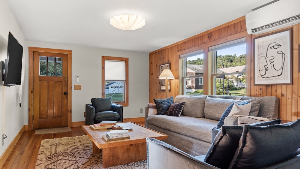 Callicoon Hills 28/44