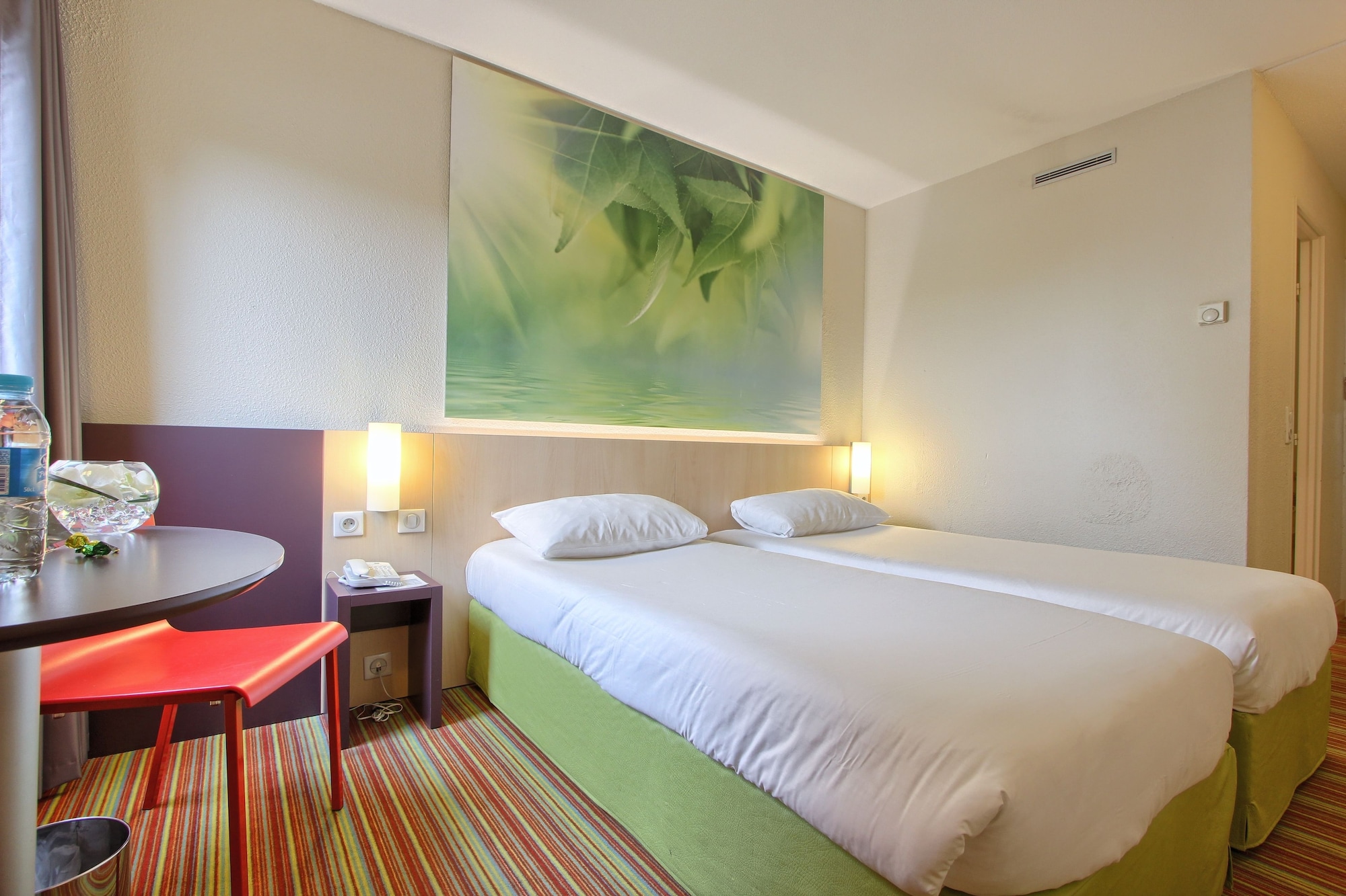 STANDARD, TWIN BEDS