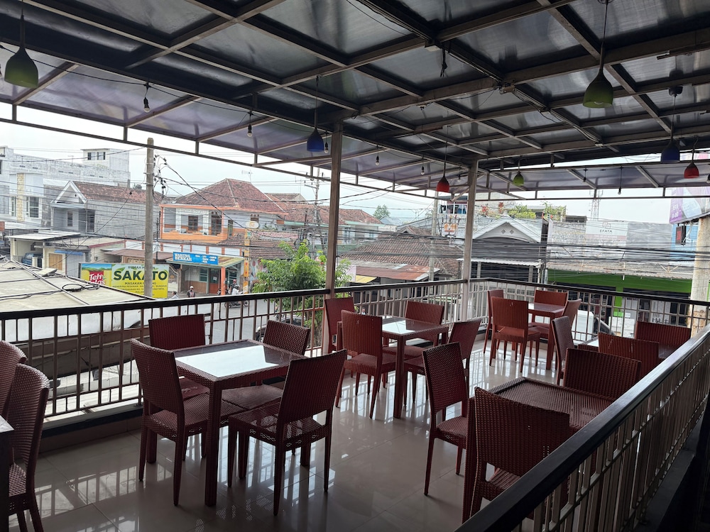 Liberta Hub Singosari Malang 53/65