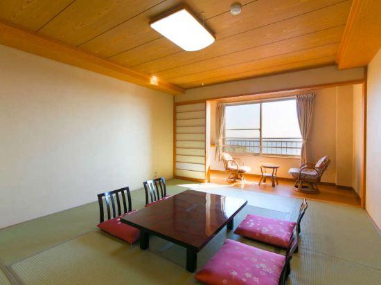 Shinojima Hilltop Villa Takamineso 4/5