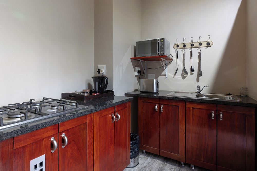 Bed And Breakfast In Waterkloof 26/50