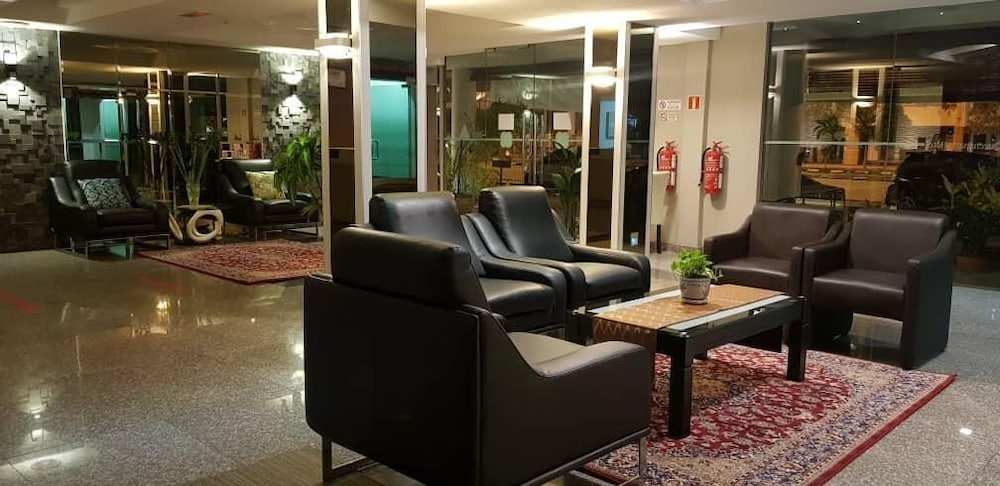 Desa Queenspark Hotel 42/77