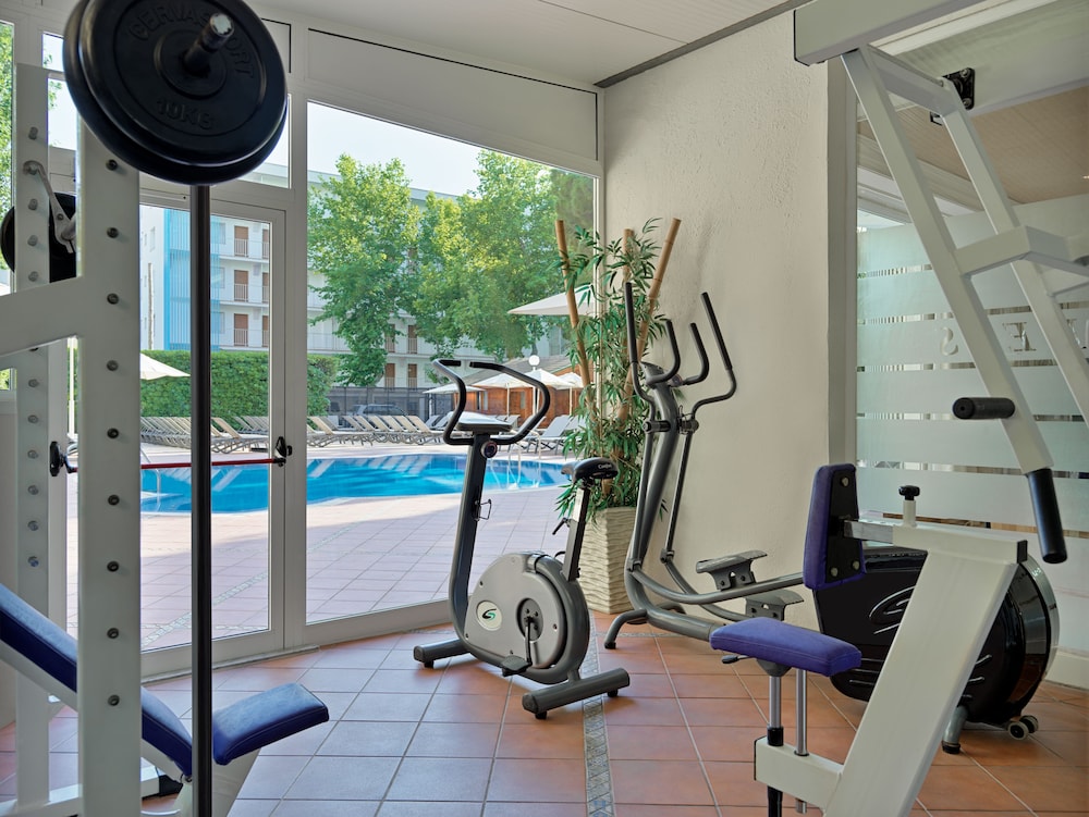 H10 Delfin - Adults Only 21/45