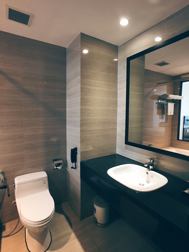 Sea Garden Hotel 14/65