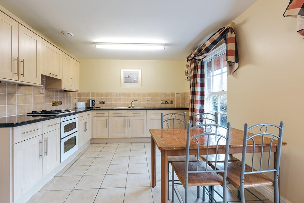 Netley Hall 38/50