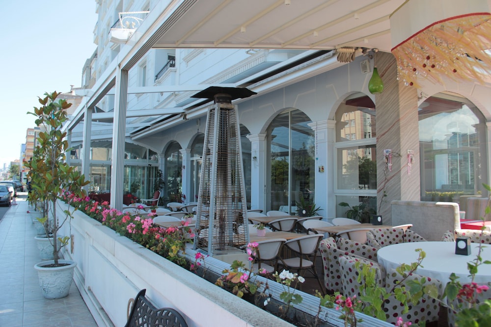 Grand Atakum Hotel 3/50