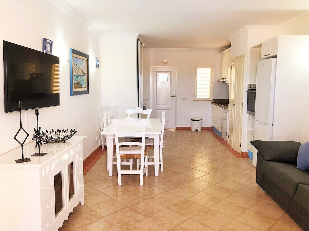 BORDA D AGUA APARTMENTS 37/75