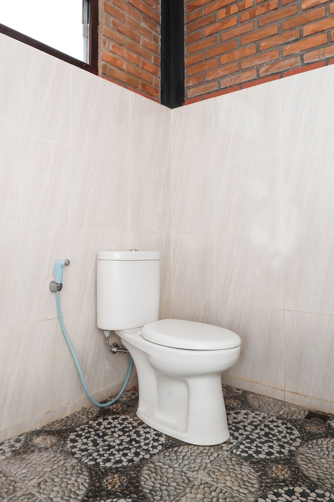 OYO 550 Kebon Krapyak Cottage Syariah 40/42
