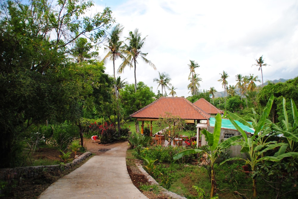 Tiara Homestay Pemuteran 24/30