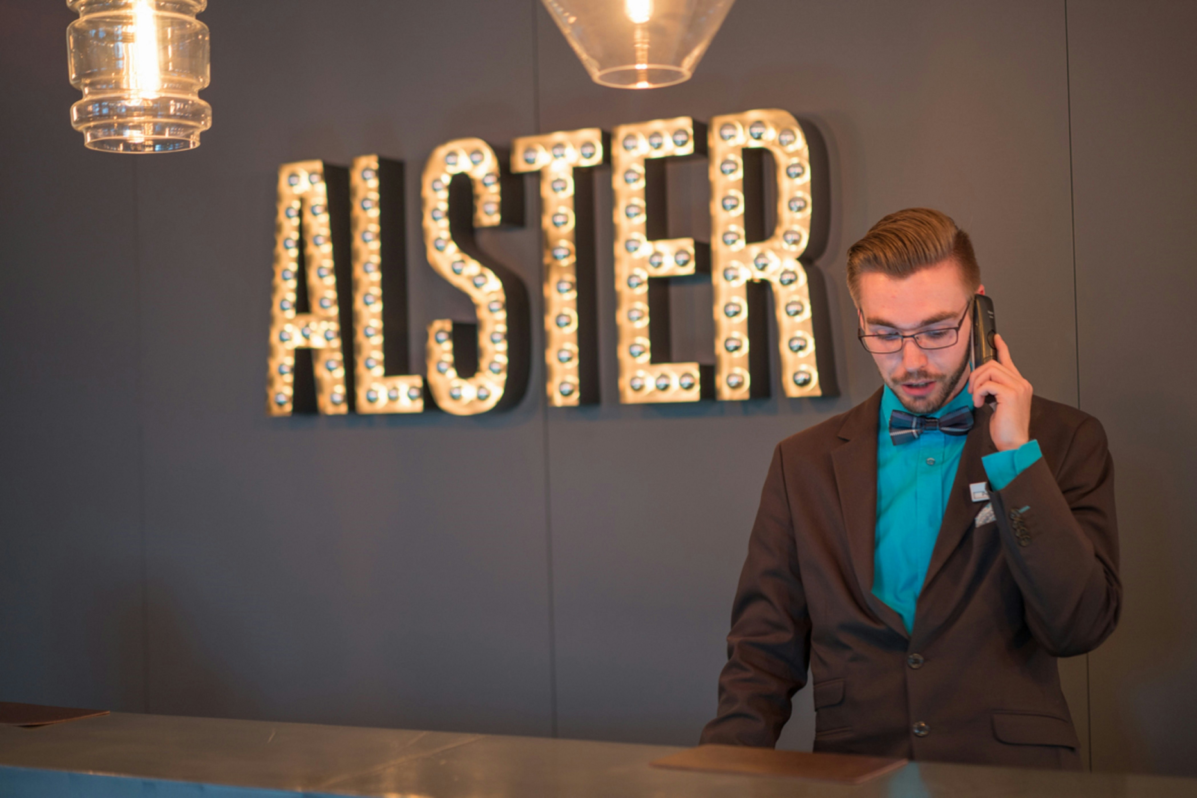 Hotel Motel One Hamburg-Alster 11/50