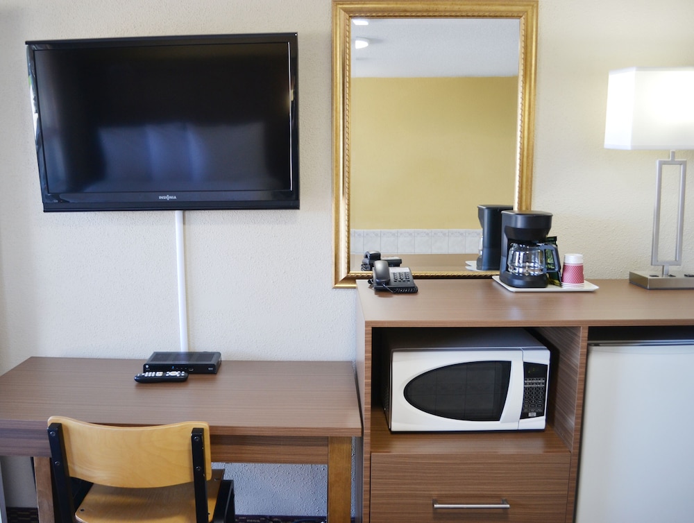 Motel6 Campbellford 27/50