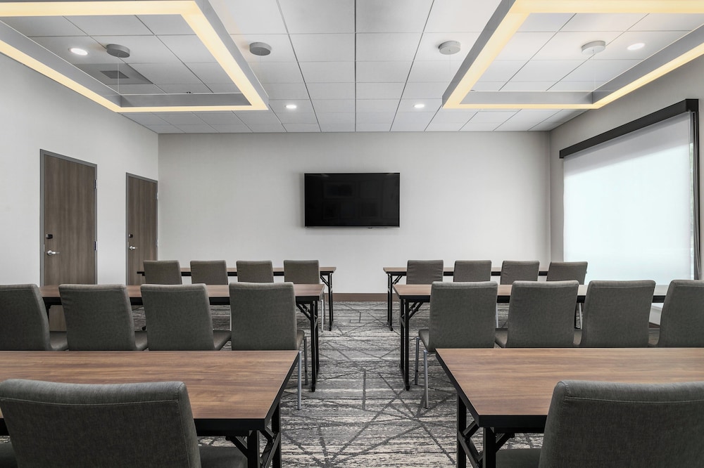Candlewood Suites Chattanooga – Hamilton Place by IHG 28/48