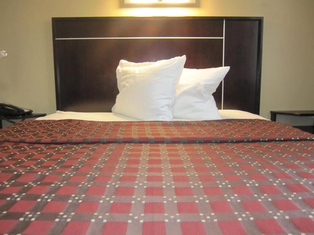 Super Lake Hotel 30/43
