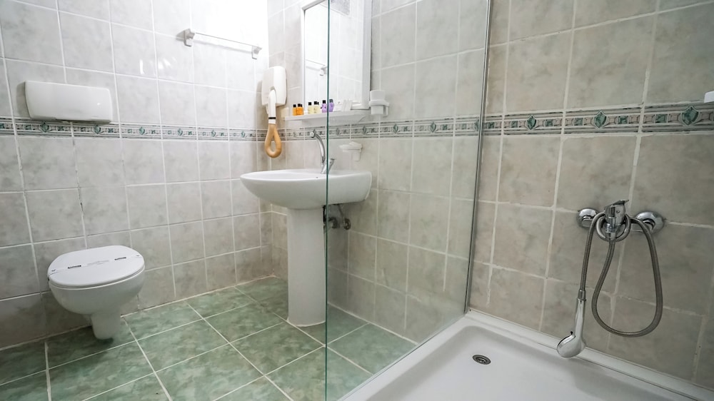 Nex Royal Beach Hotel 40/41
