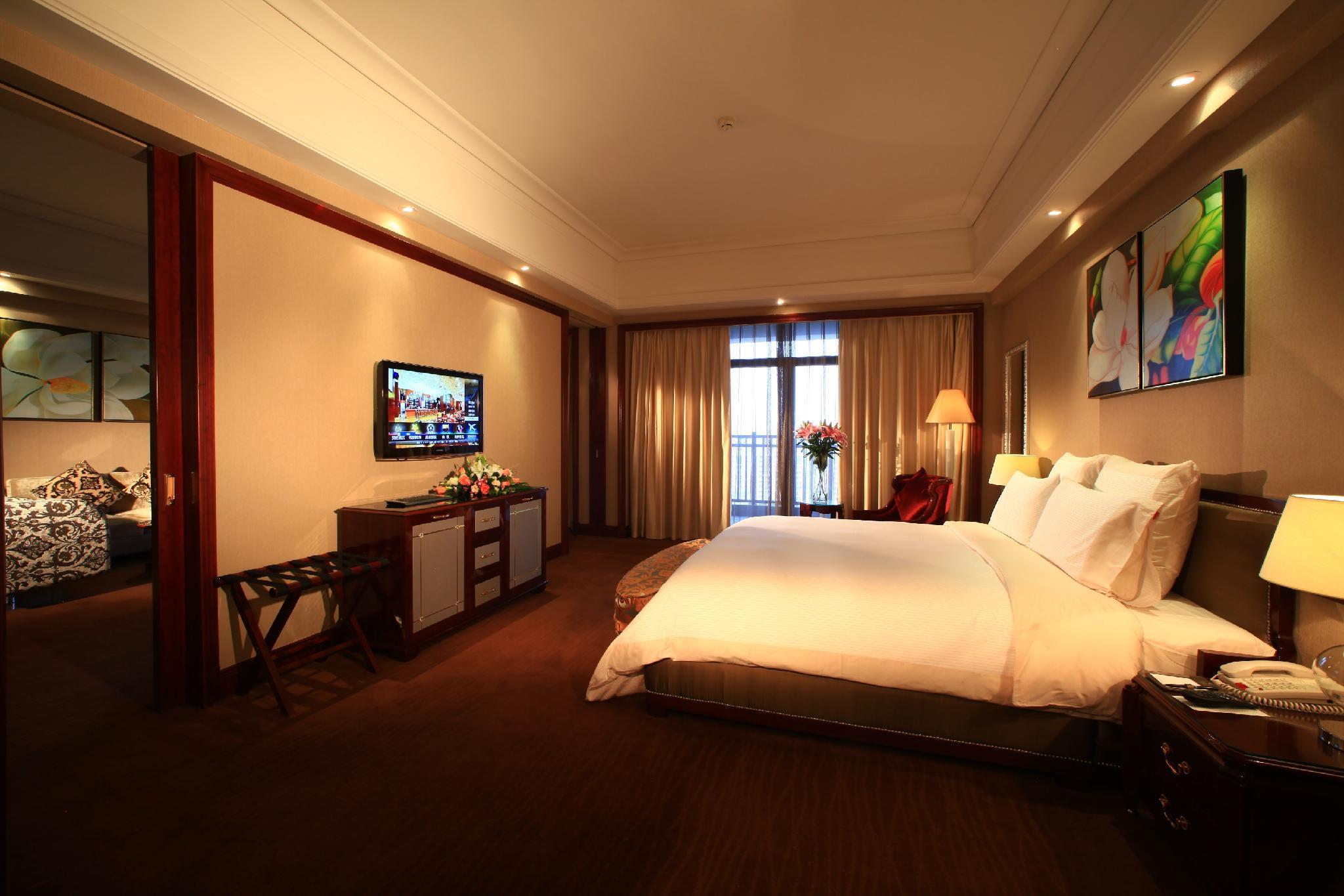 Babylon Hotel 18/53