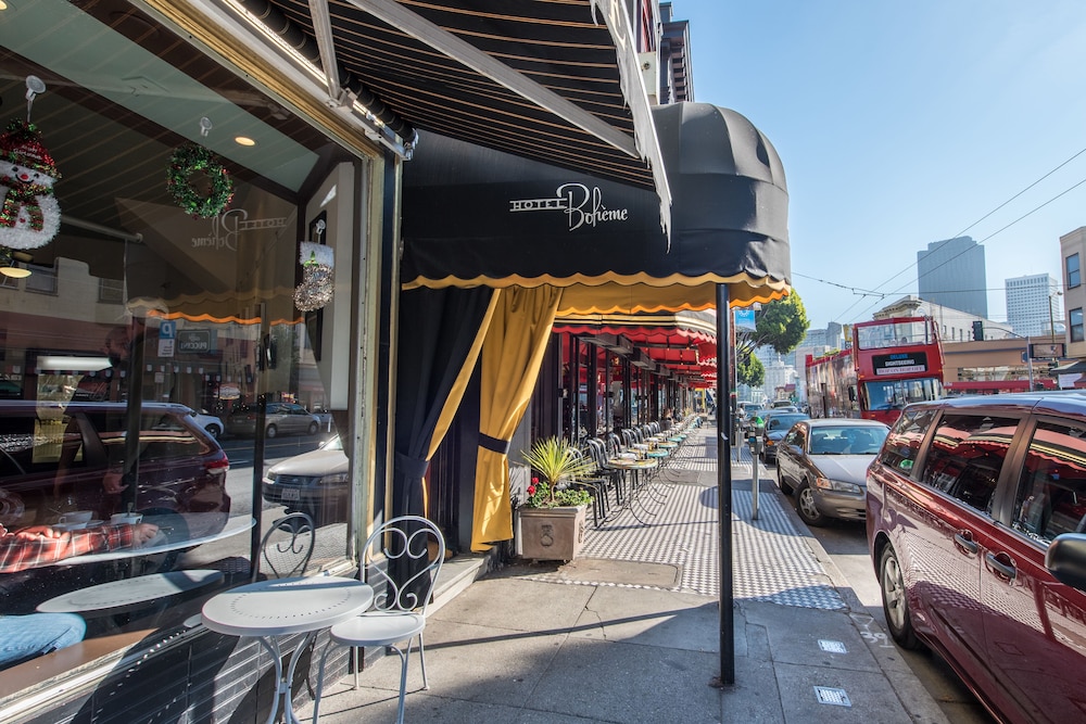 Hotel Boheme 27/32