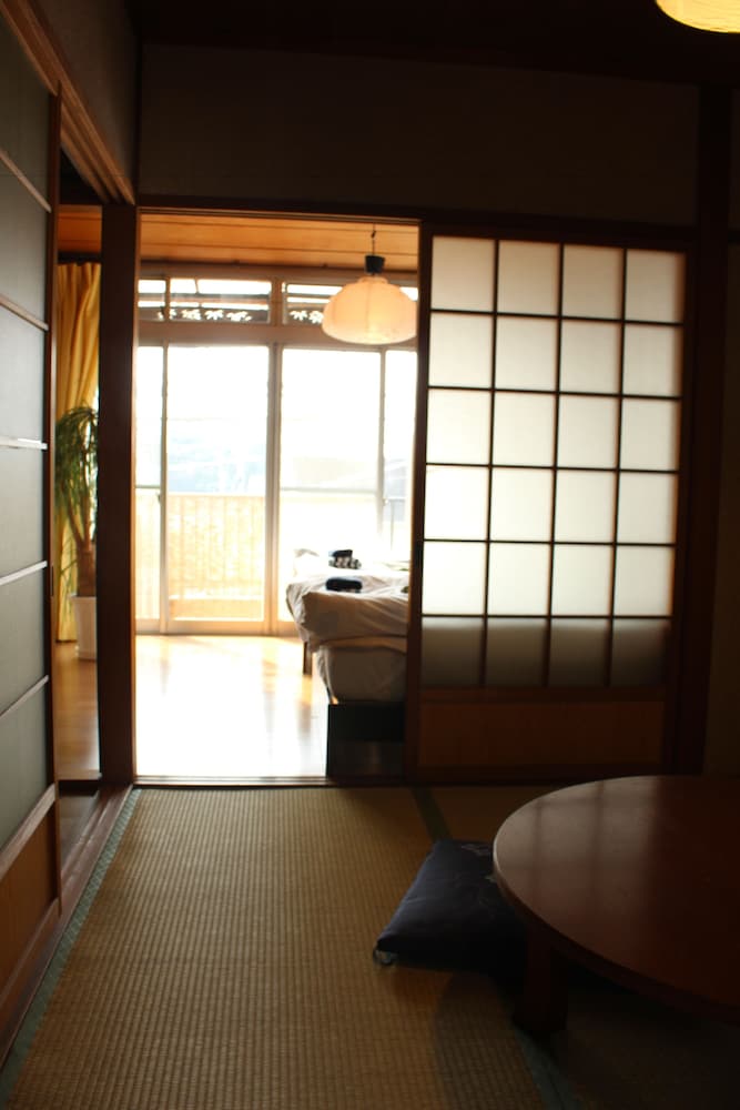 Jizo House 25/48