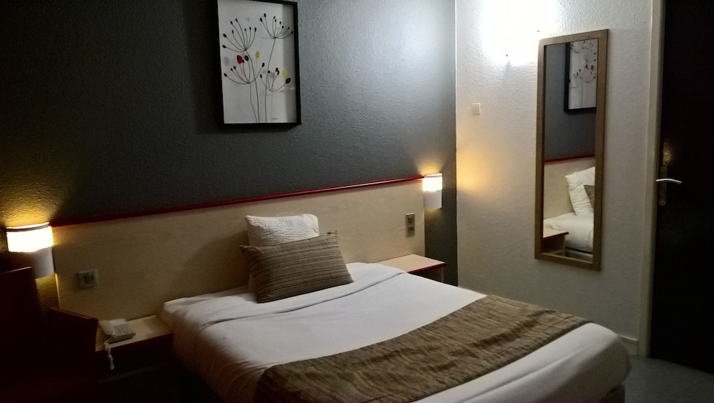 HOTEL TAMBOURIN 7/40