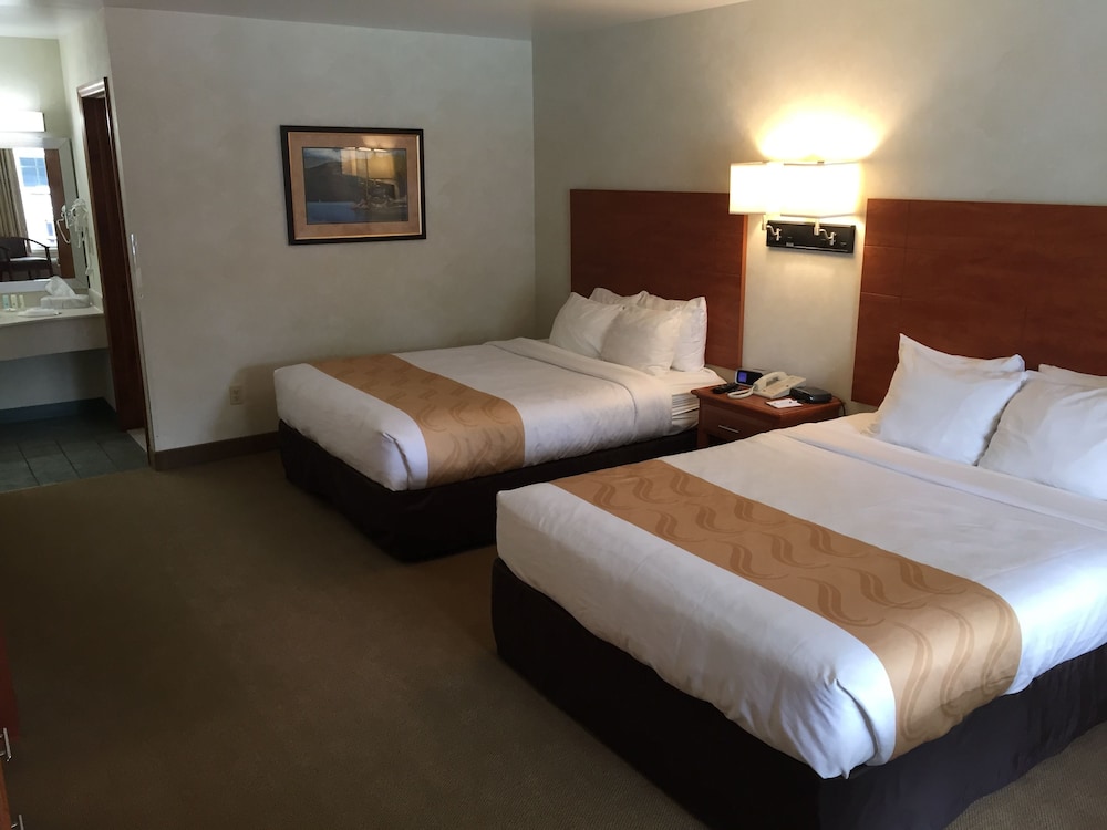Quality Inn Lake George 16/38