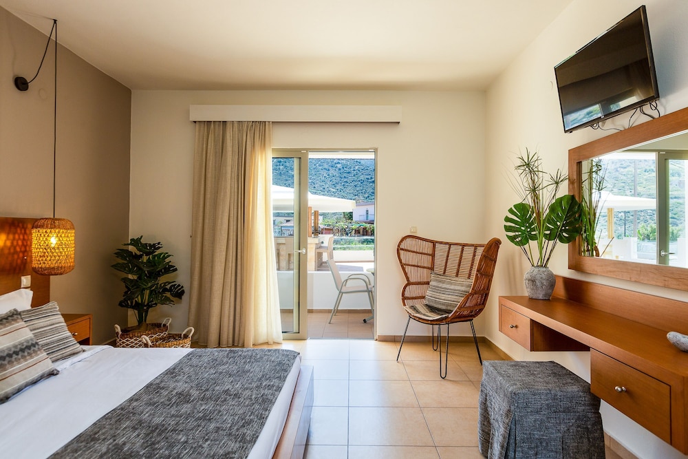Nostos Beach Boutique Hotel 19/73