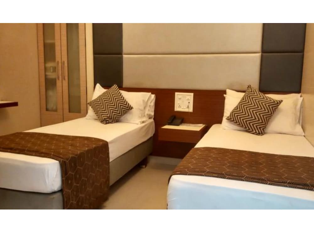 Hotel Elphinstone Annexe 25/53