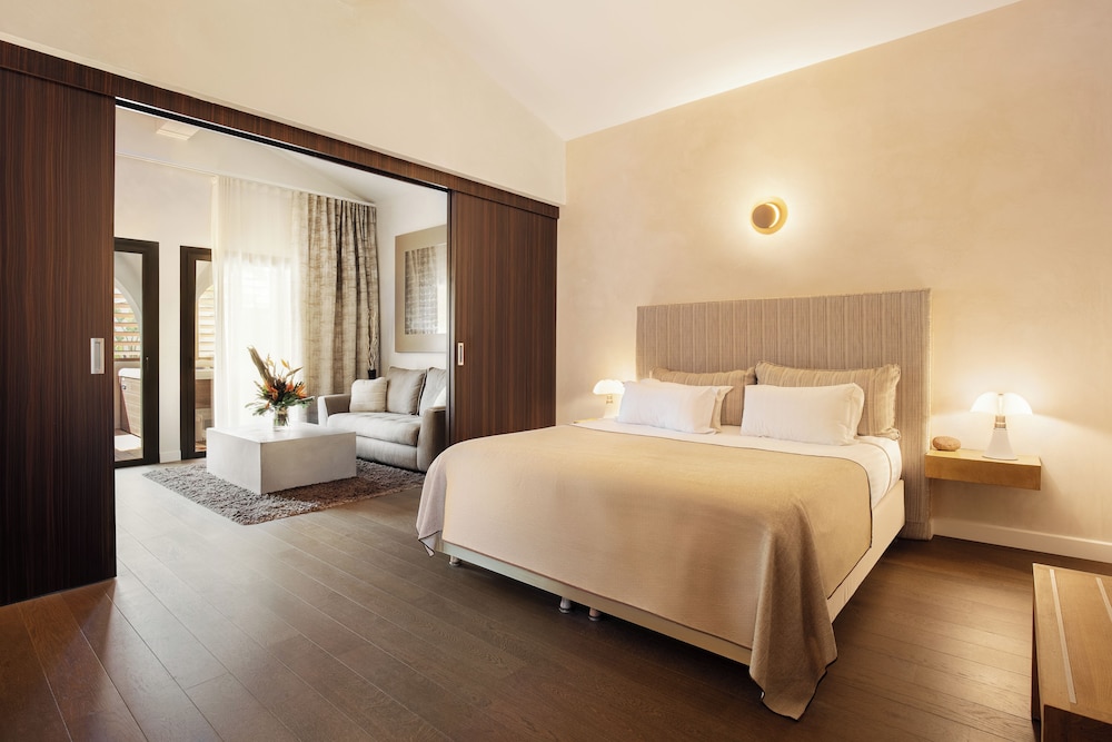 Master, Suite, King Bed, Sofa