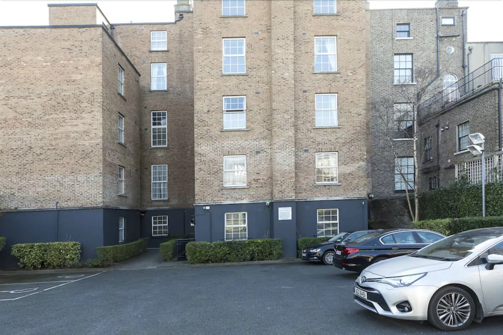 Pembroke Townhouse in DUBLIN