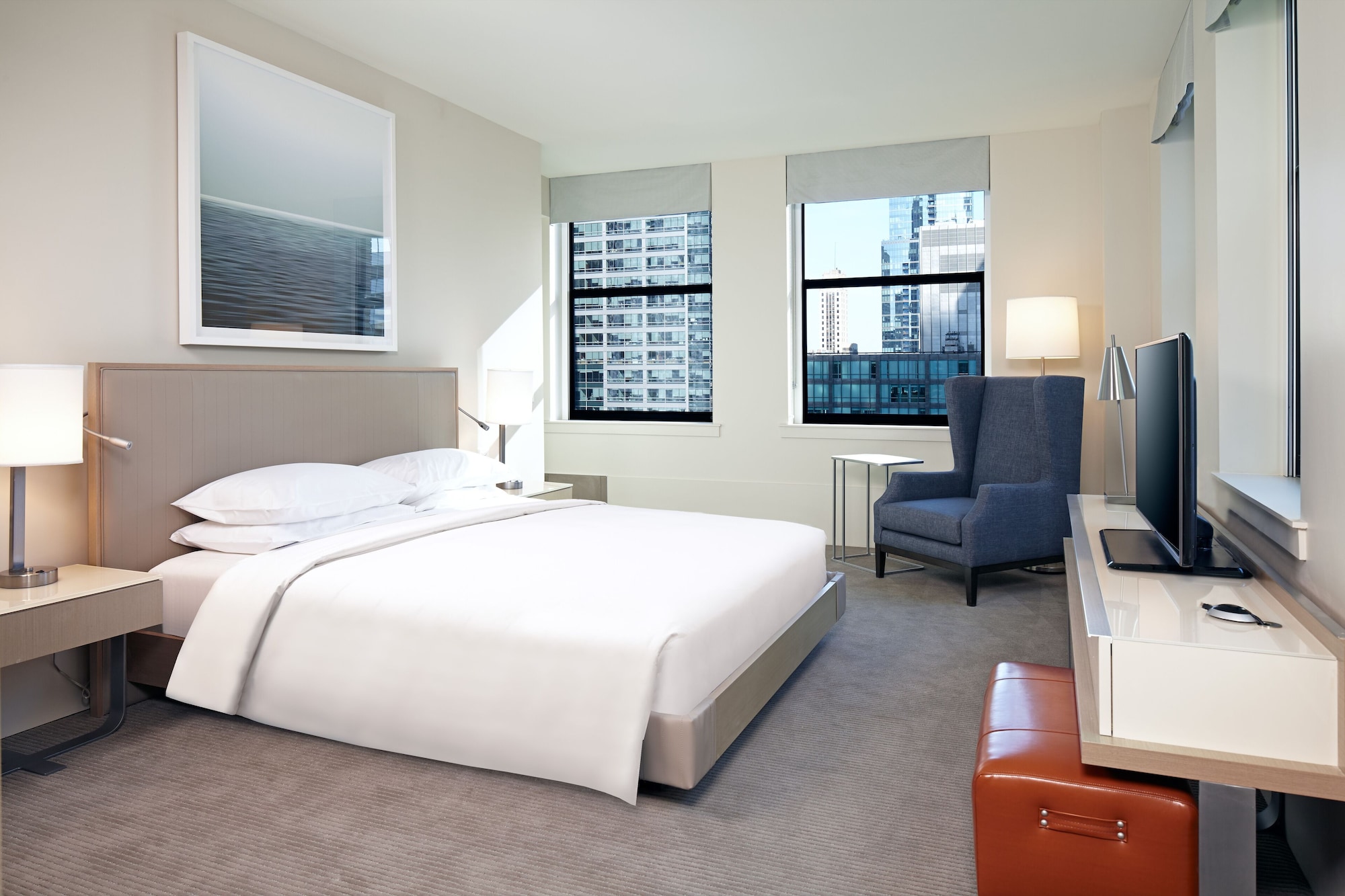 DELUXE, QUEEN BED