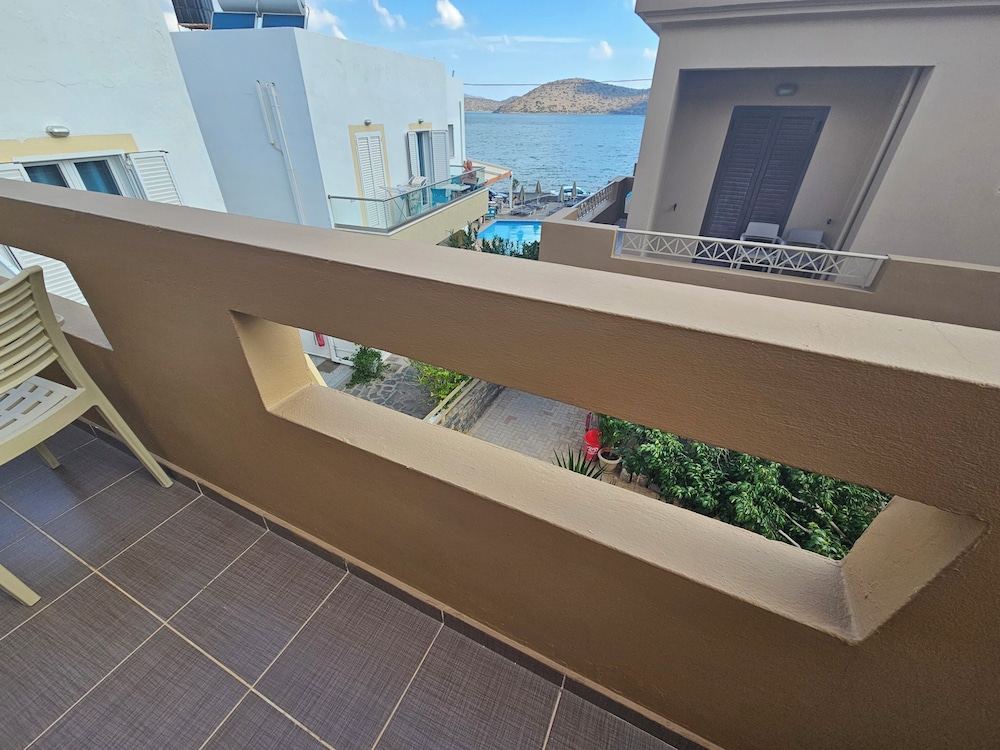 Elounda Sunrise Apartments and Studios photo5