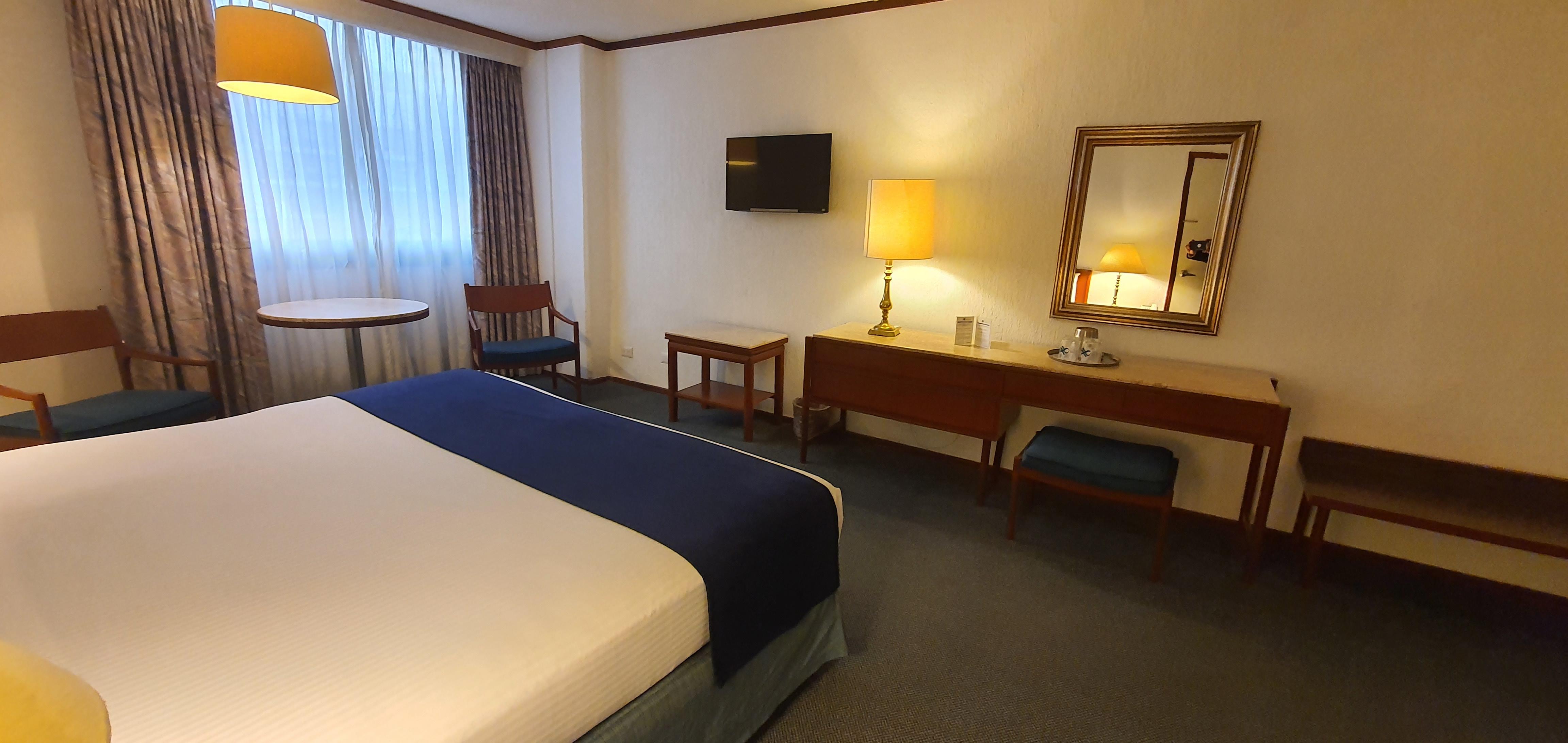 Suite, Street View