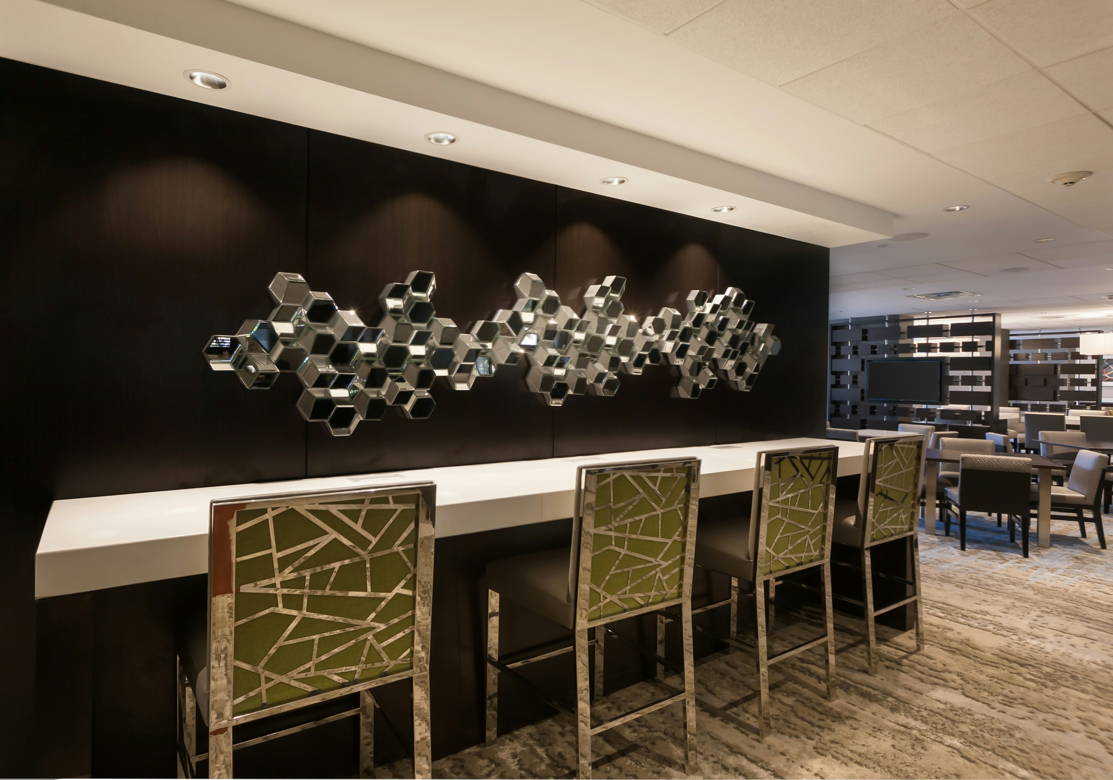 DoubleTree by Hilton Hotel & Suites Houston by the Galleria 13/26