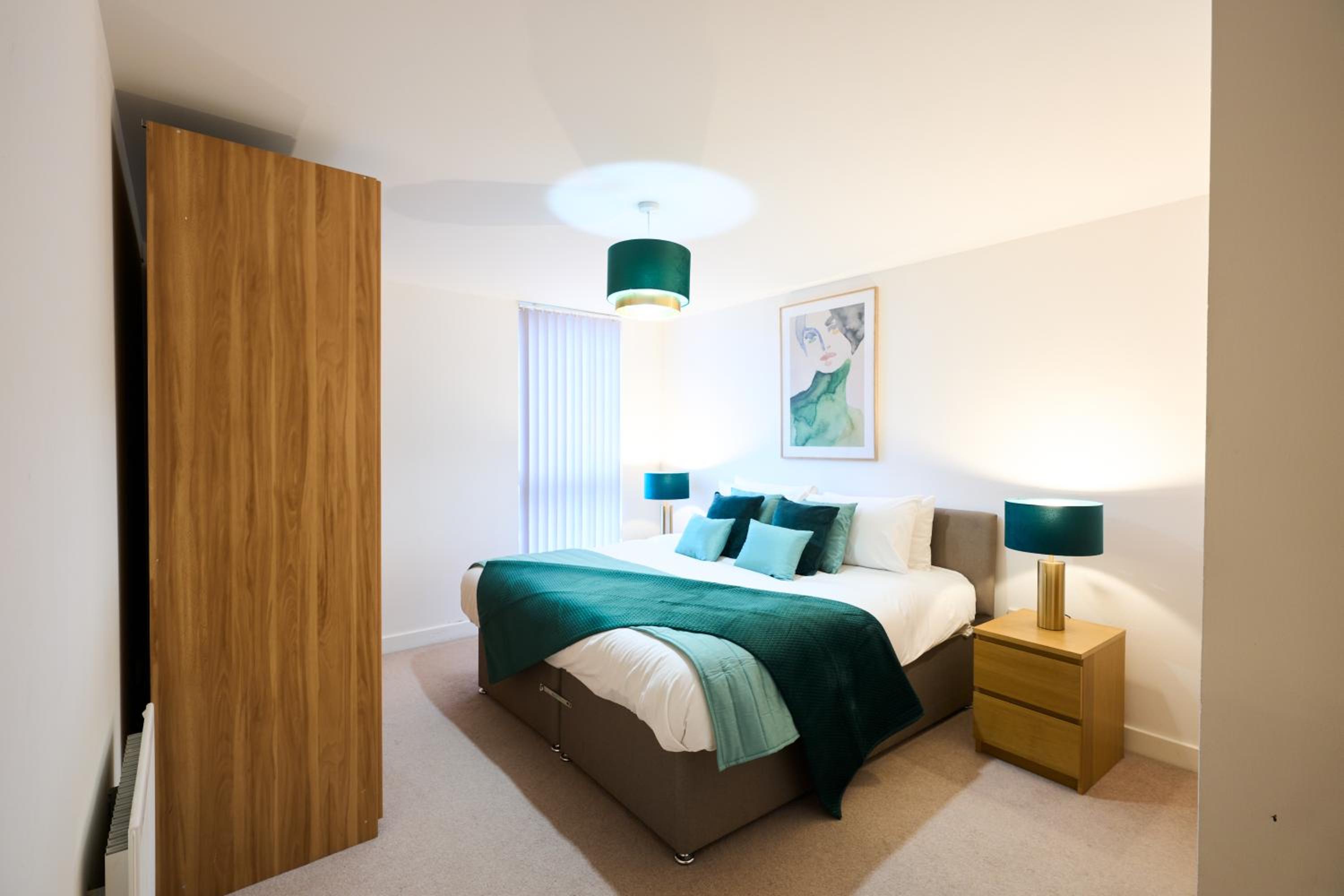 VIZION SERVICED APARTMENTS 13/50