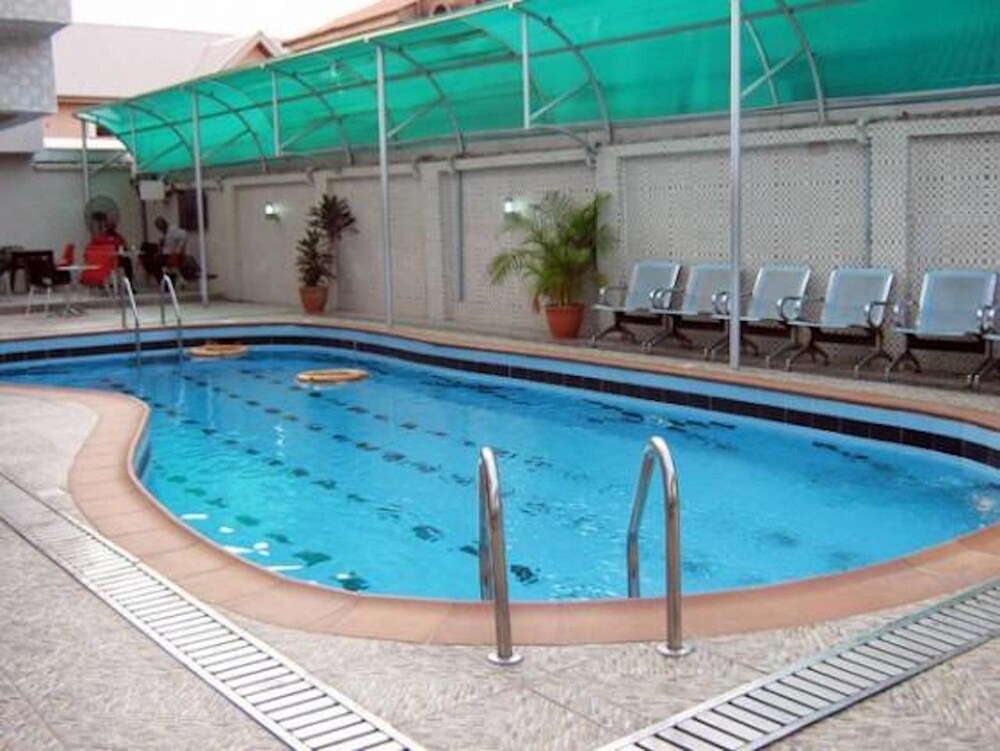 Hymax Grace Hotel And Suites 15/29