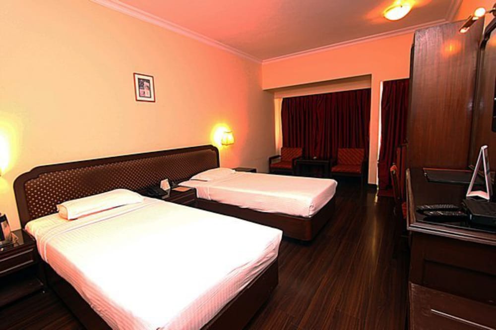 Quality Inn Regency Nasik 31/66