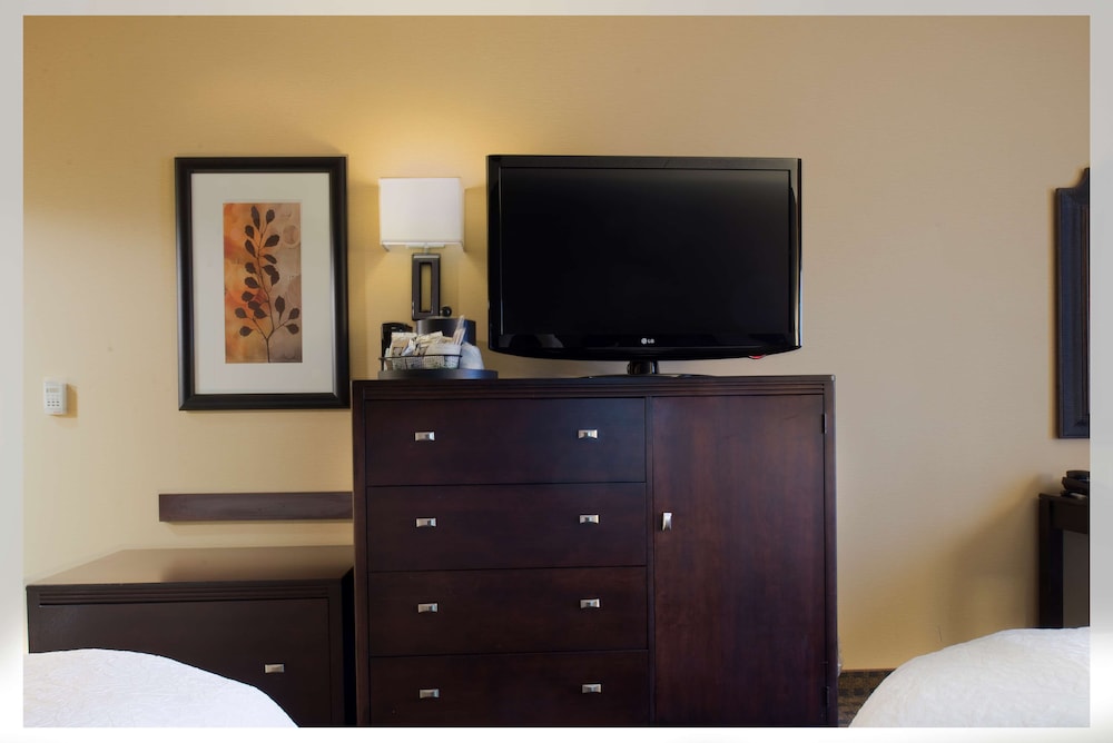Hampton Inn And Suites Vineland 5/39