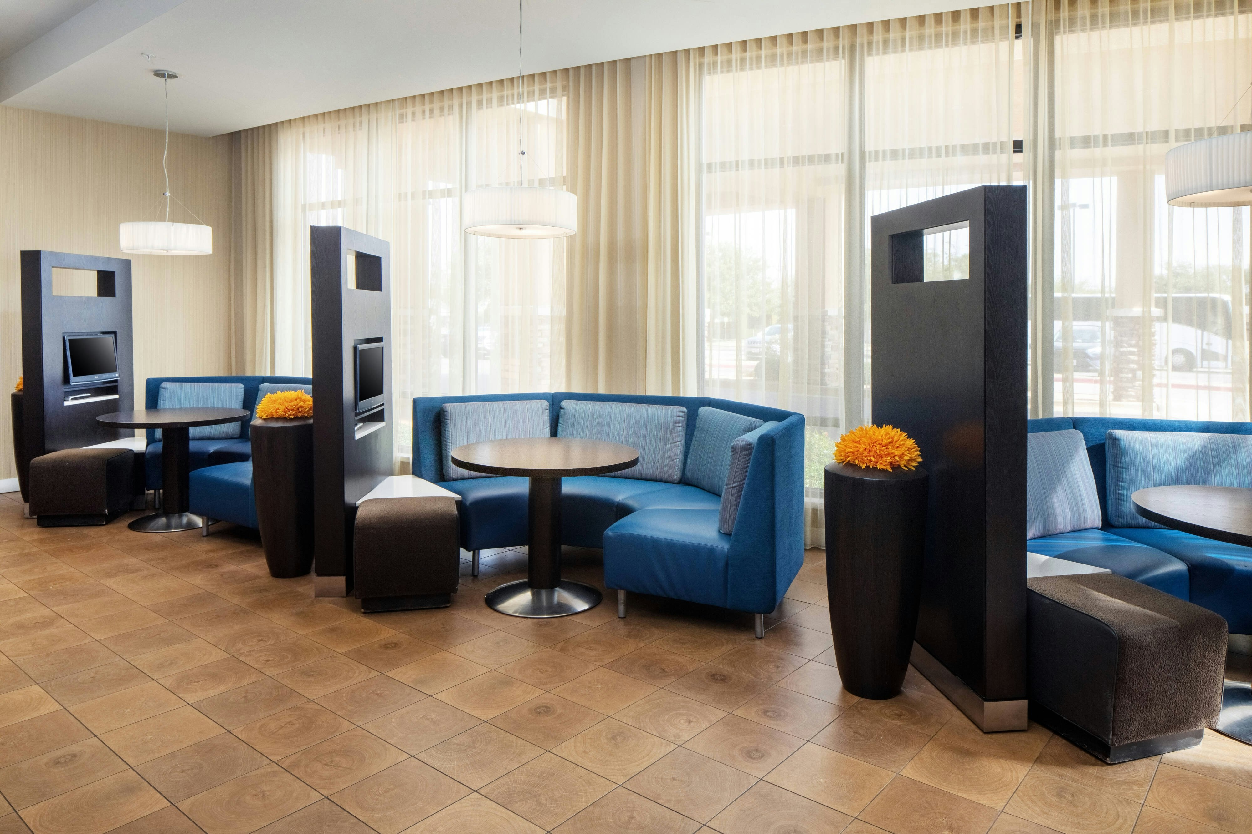 Courtyard by Marriott Lubbock Downtown/University Area 5/15
