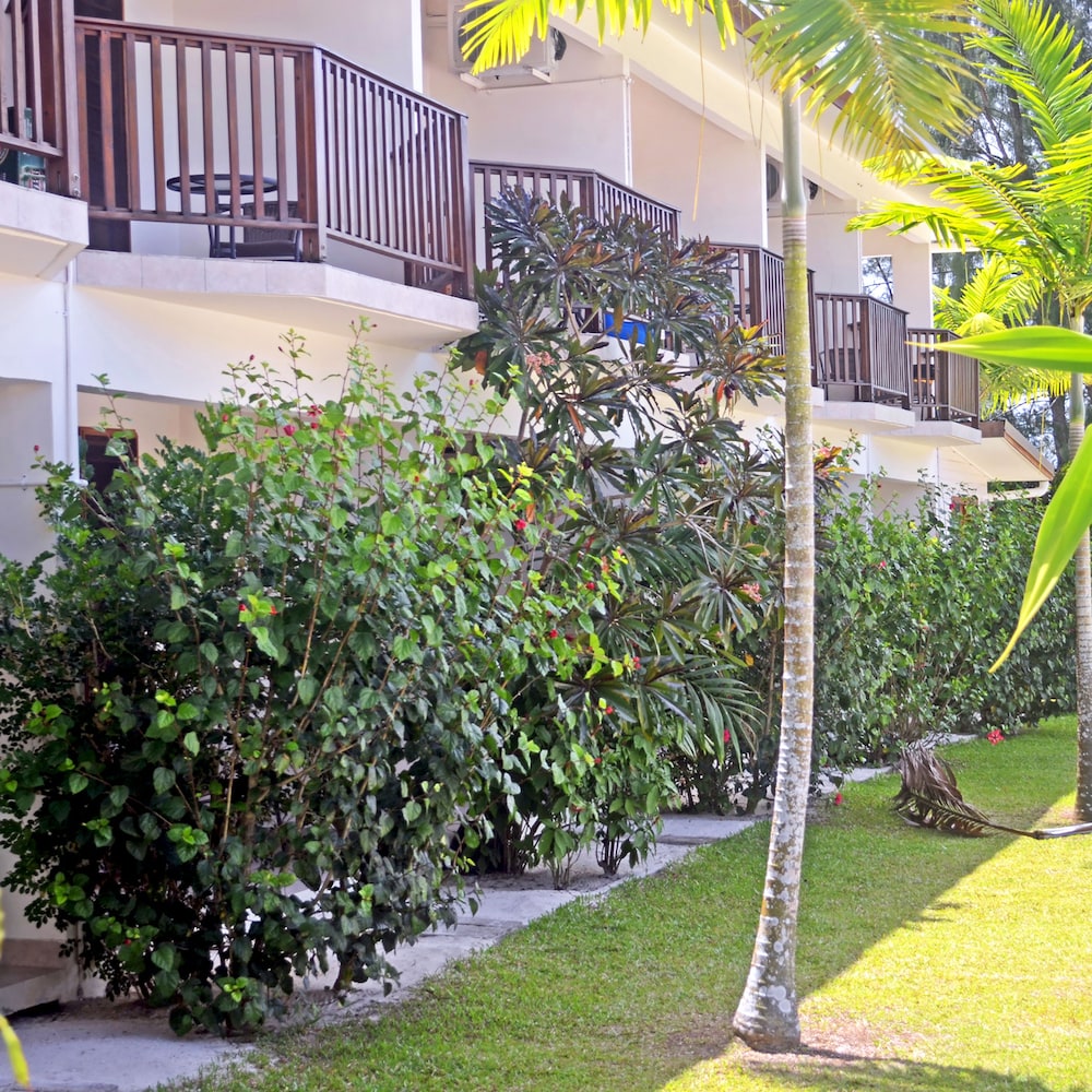 Tropicana Lagoon Resort 35/46