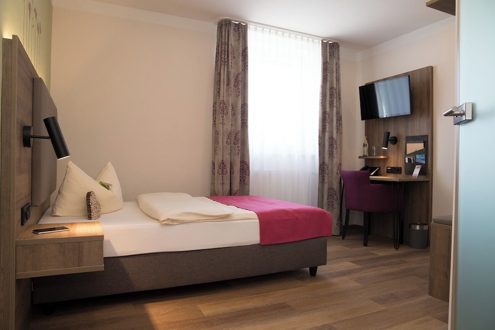 Hotel Gastehaus Bauer garni 10/50