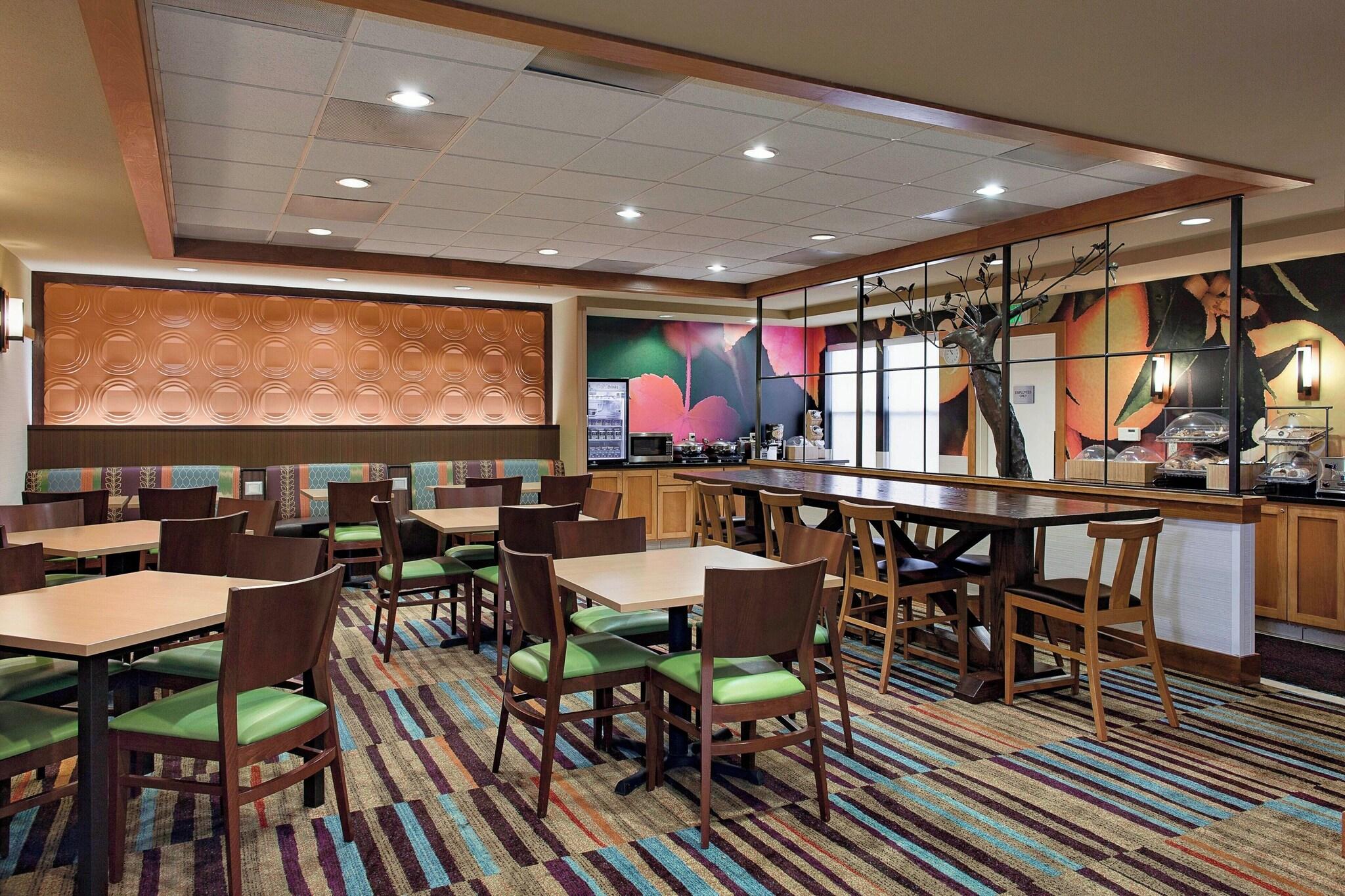 Fairfield Inn And Suites Santa Rosa Sebastopol 23/28