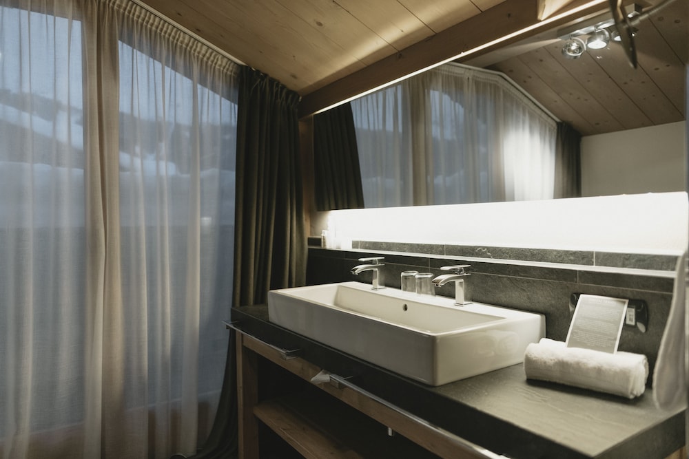 Hotel Sonne 68/70
