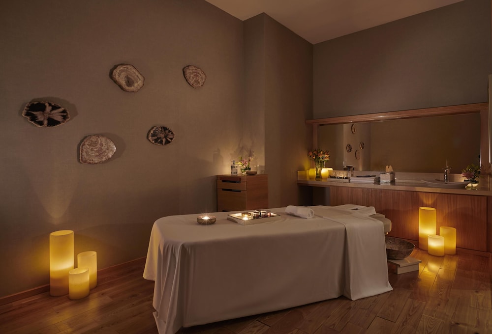 حياة ريجينسي(Hyatt Regency Riyadh Olaya) 34/75