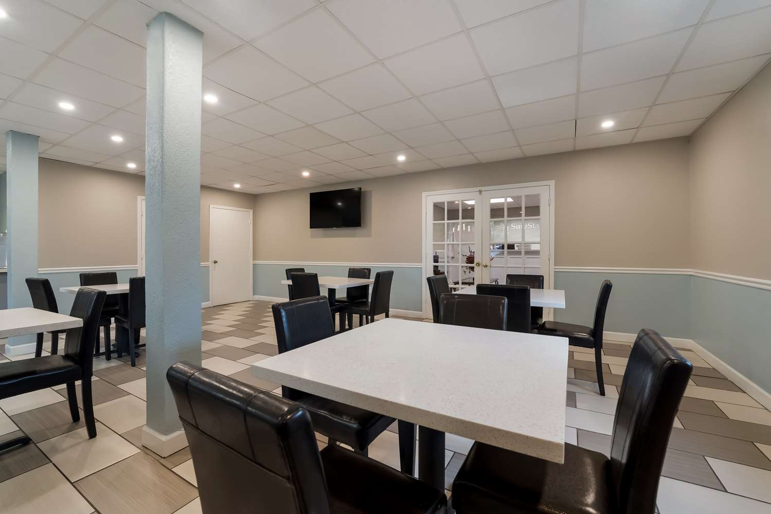 SureStay Hotel By Best Western Columbus Downtown 22/34